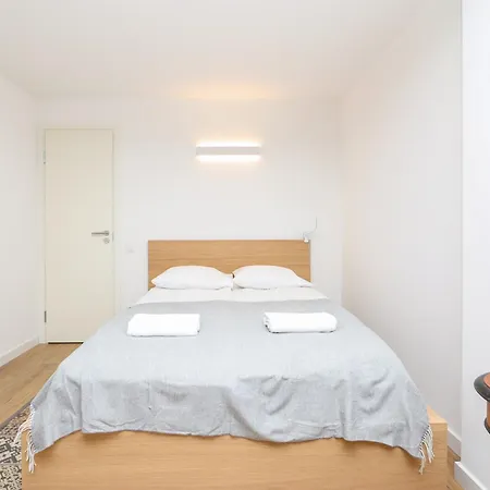 The Spinner Spot I Self Check-in I ᴄᴏʜᴏsᴛ