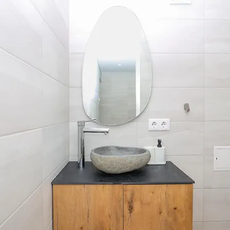 Apartment The Spinner Spot I Self Check-in I ᴄᴏʜᴏsᴛ *