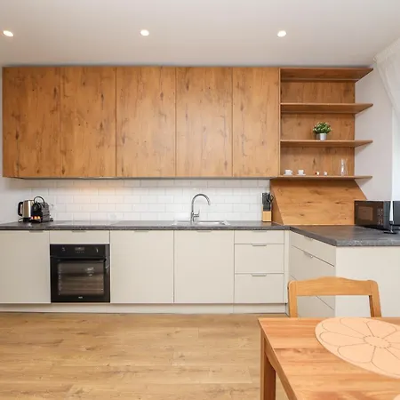 The Spinner Spot I Self Check-in I ᴄᴏʜᴏsᴛ *