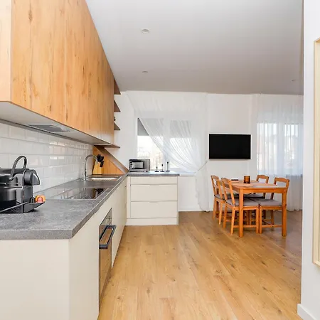 The Spinner Spot I Self Check-in I ᴄᴏʜᴏsᴛ * Klaipeda