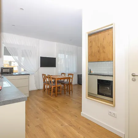 The Spinner Spot I Self Check-in I ᴄᴏʜᴏsᴛ *