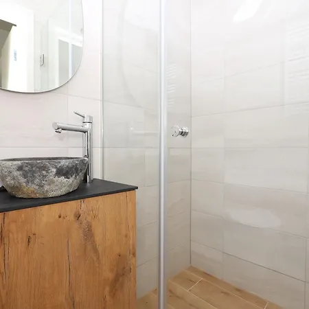 Apartment The Spinner Spot I Self Check-in I ᴄᴏʜᴏsᴛ Klaipeda