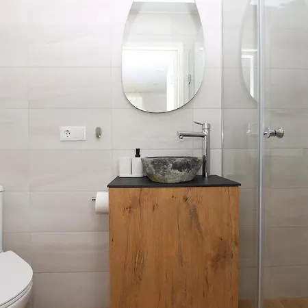 The Spinner Spot I Self Check-in I ᴄᴏʜᴏsᴛ Apartment