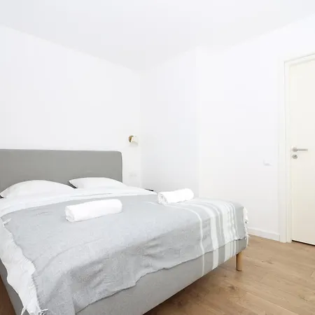 The Spinner Spot I Self Check-in I ᴄᴏʜᴏsᴛ Klaipeda