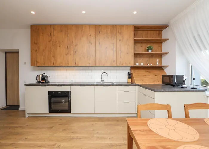 The Spinner Spot I Self Check-In I Cohost *