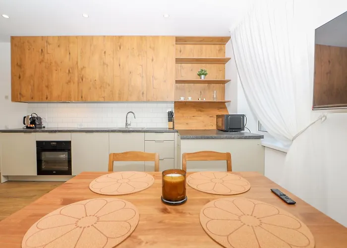 The Spinner Spot I Self Check-in I Cohost * Klaipeda