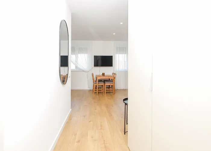 The Spinner Spot I Self Check-in I Cohost *