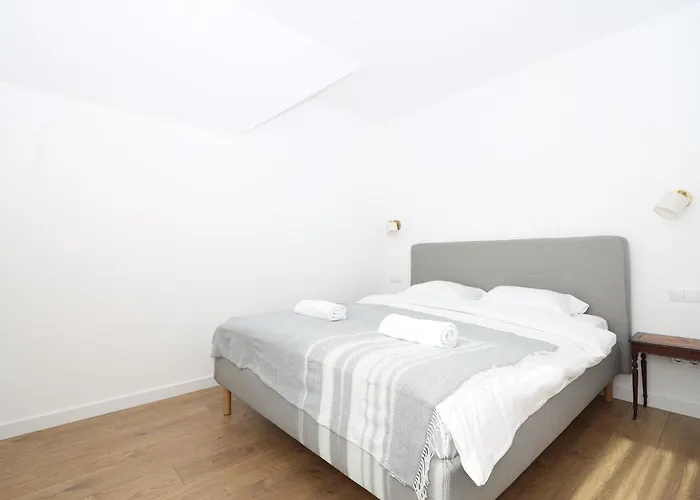 The Spinner Spot I Self Check-In I Cohost Apartament