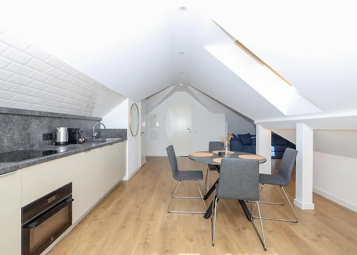 The Spinner Spot I Self Check-In I Cohost * Kłajpeda